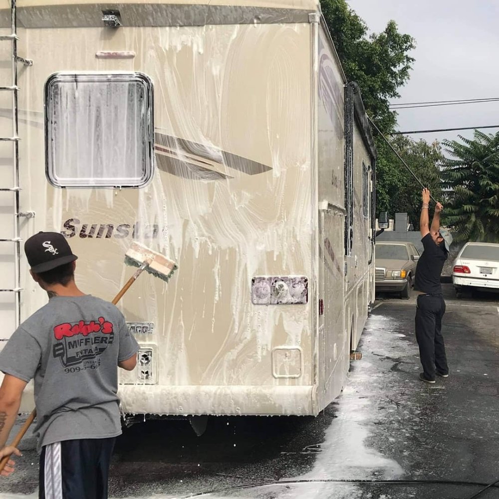 Johnny's Mobile Auto Wash and Detail