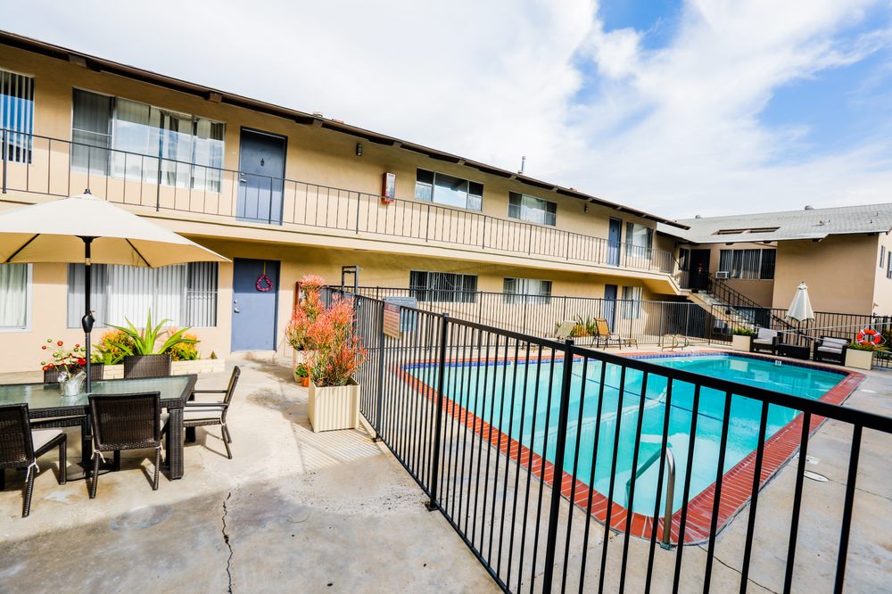 Alta Mesa Apartments