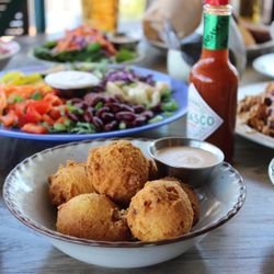 Top 5 Best Vegetarian Restaurants Santa Monica Ca Last Updated Krimsey S Cajun Kitchen
