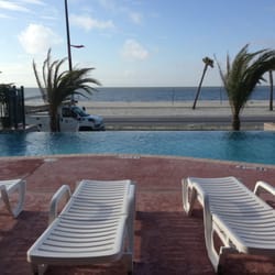 Wingate By Wyndham Gulfport 45 Photos 20 Reviews Hotels 5006 Photo Of Wingate By Wyndham Gulfport Ms United States Infinity Pool