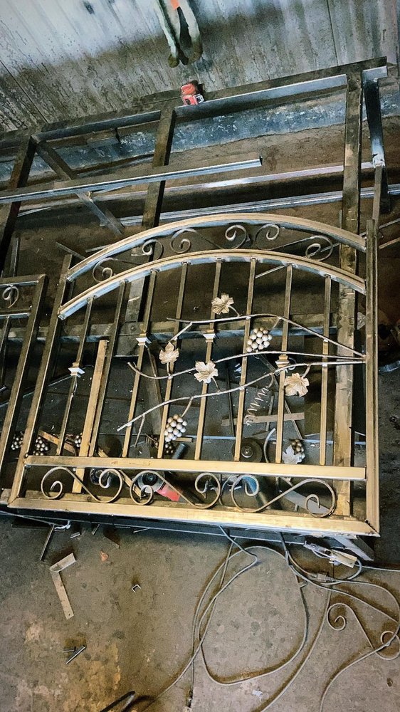 Valencia's Iron Works