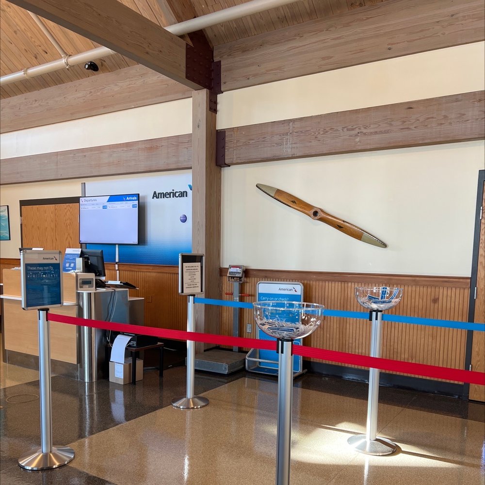 Lancaster Airport - LNS