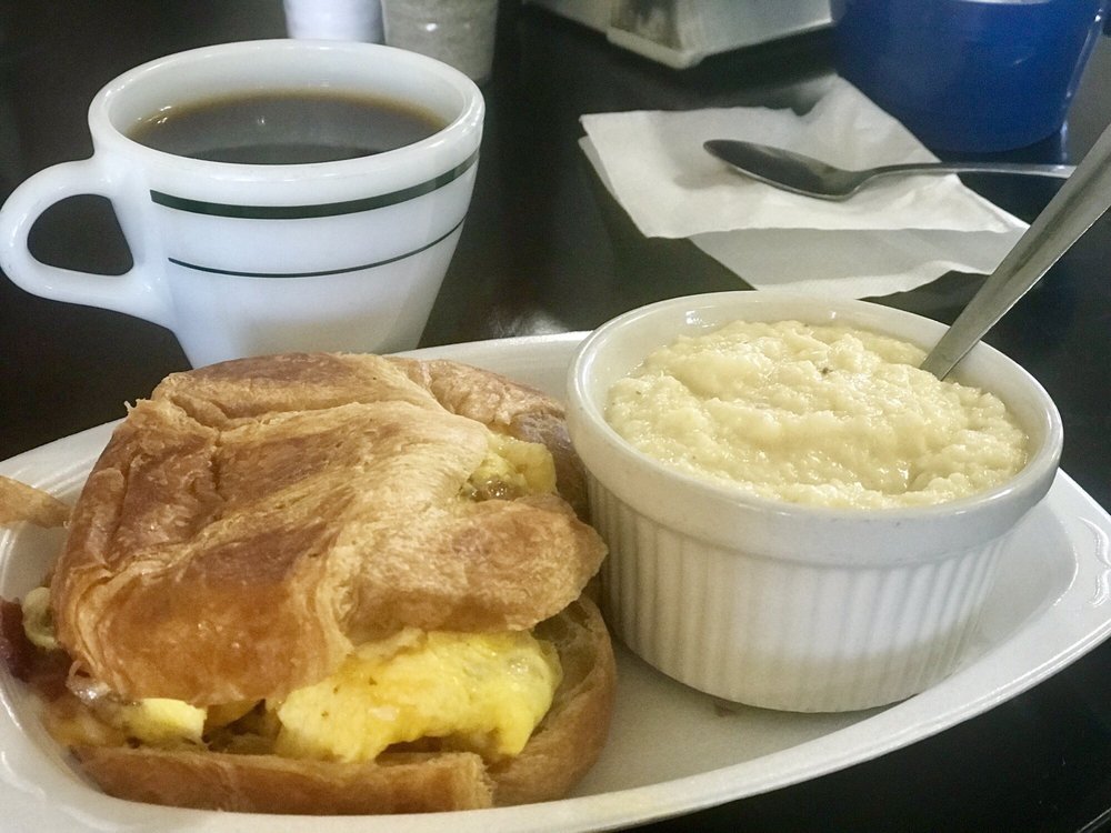 RV Rental in Grand Isle, LA Yum's Cafe