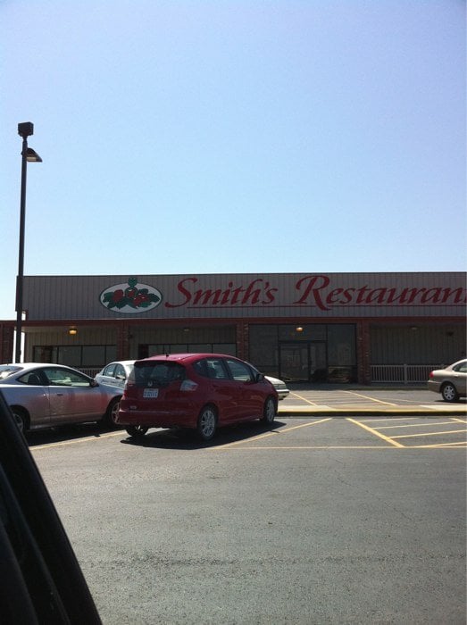 Smith’s Restaurant CLOSED American (Traditional) 921 S