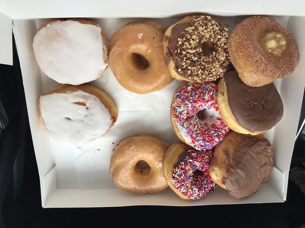 Dixie Cream Donuts 