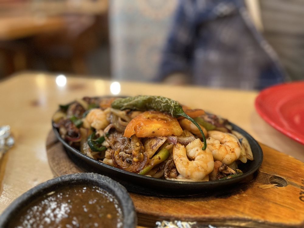 Los Panchos Mexican Grill & Seafood Cantina