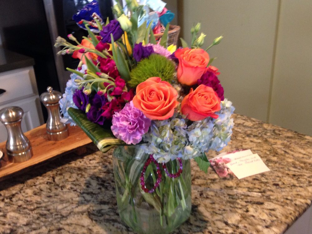 Michele's Floral & Gifts