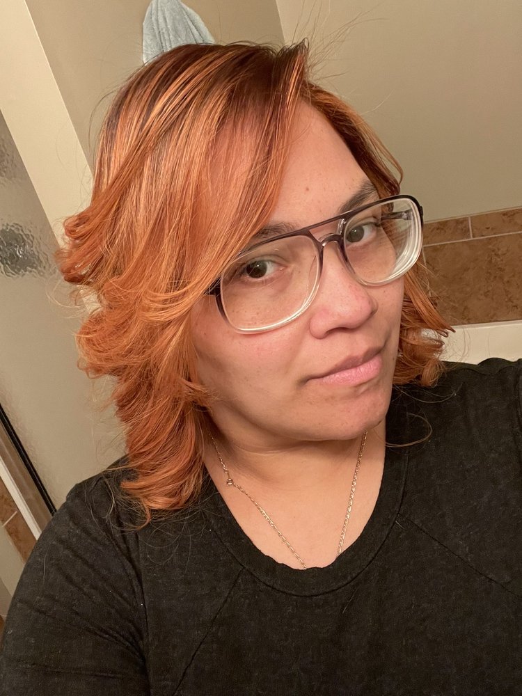 Karlyta Dominican Salon