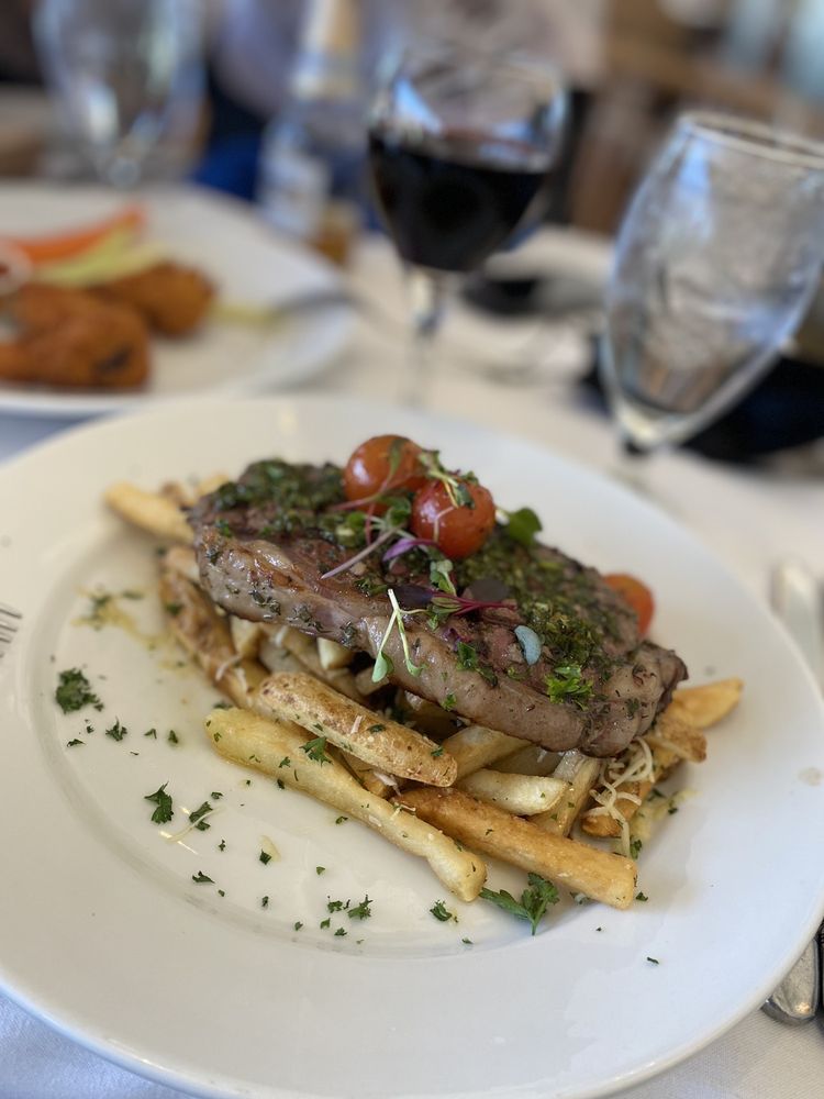 Frontrunner Restaurant