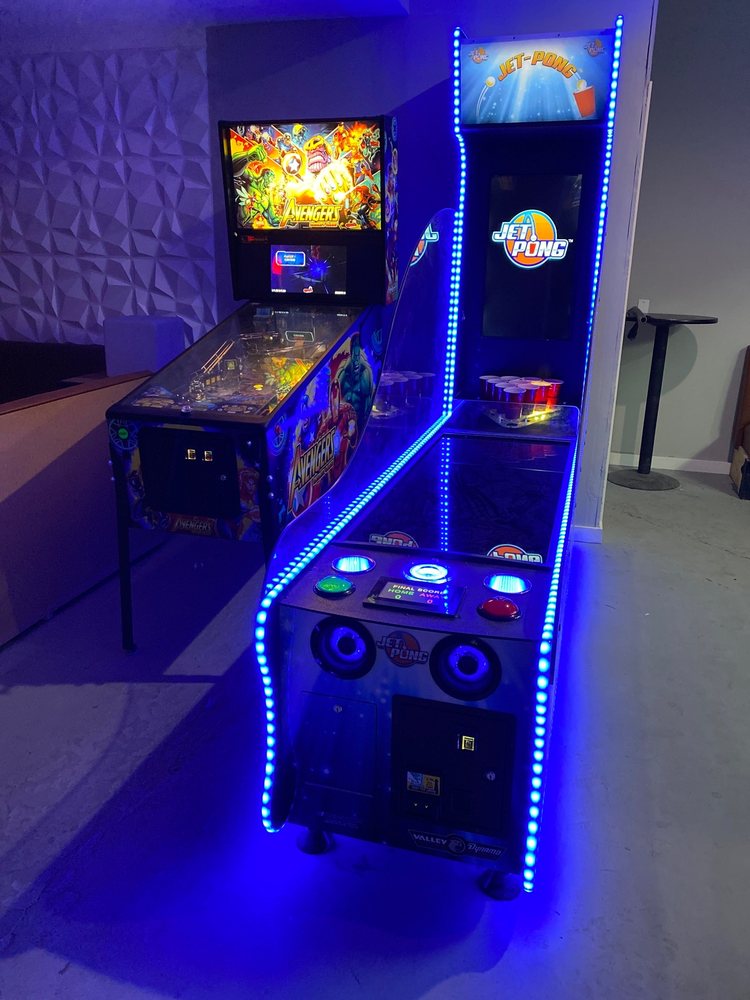 707 Cocktail Bar