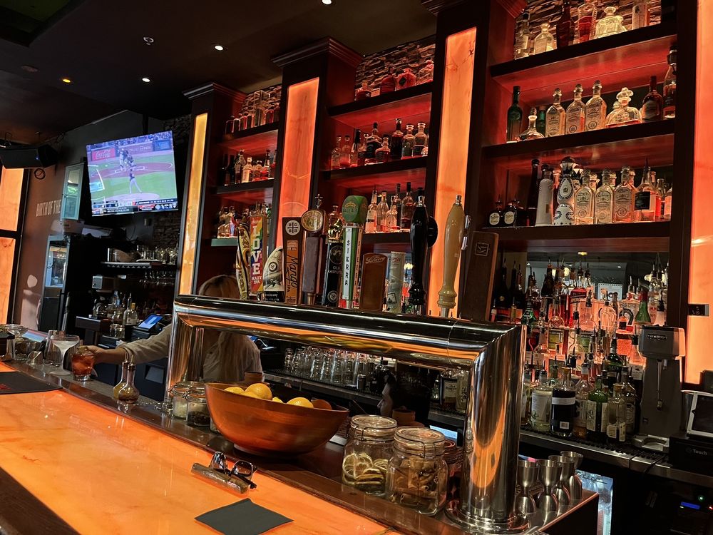 Lucy's Lounge