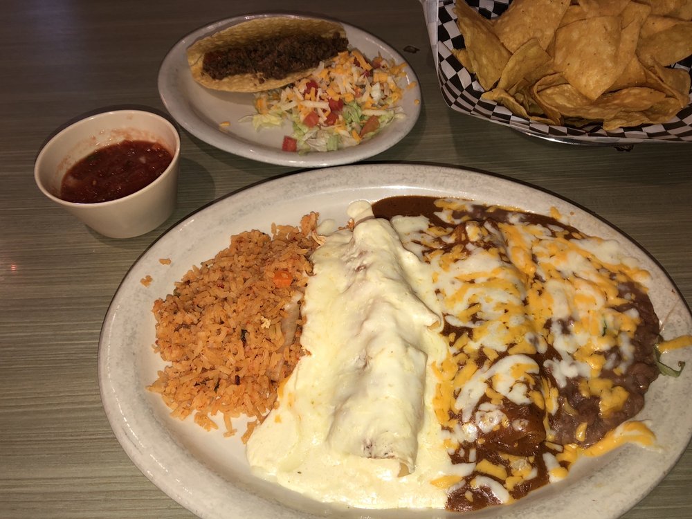 Papa Lopez Mexican Cantina