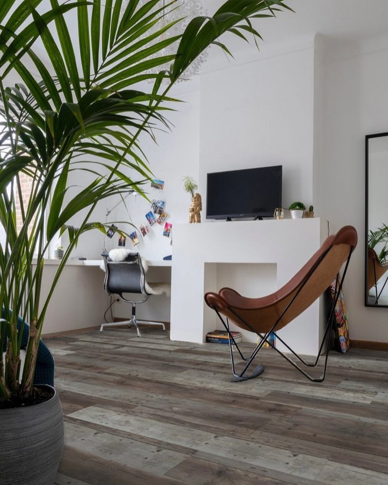 image of business Decades Flooring