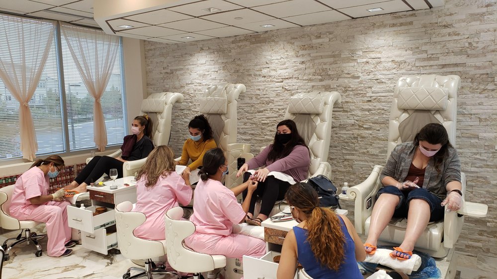 LipLash Organic Spa