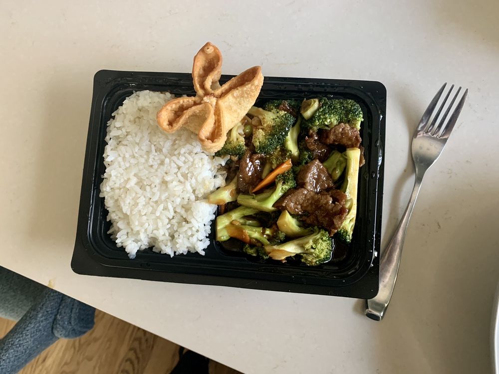 Little Gingko Asian Cafe
