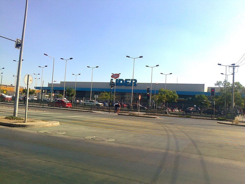 Supermercado Lider Department Stores Av. Santa Rosa 92 33, Barrio