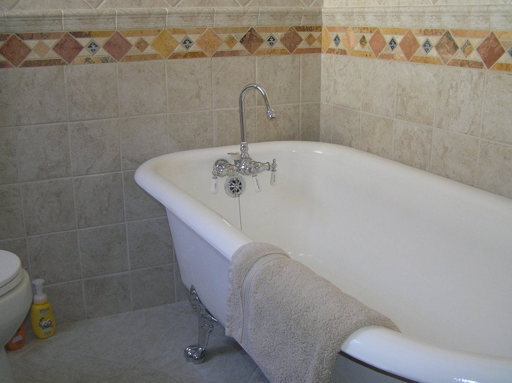 AAA Bathtub Refinishers