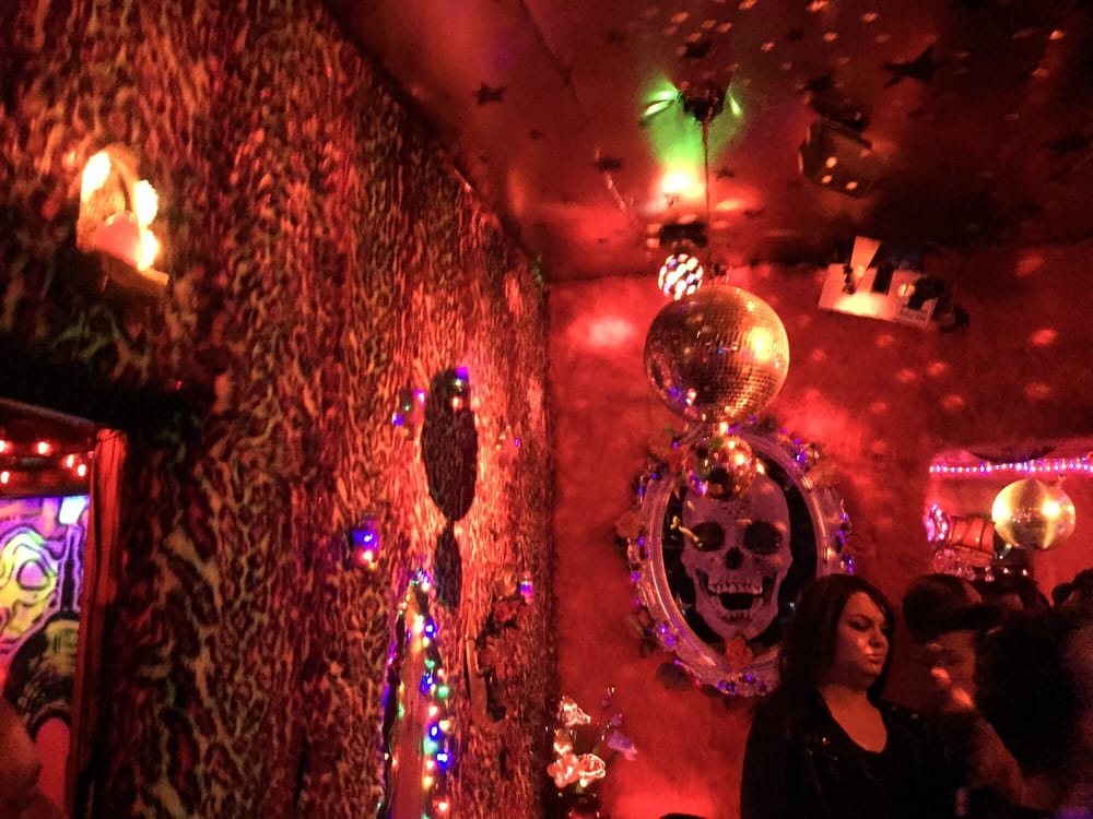 Roses Bar 13 Photos & 70 Reviews Gay Bars Oranienstr. 187