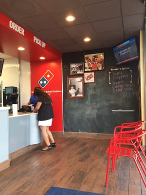 Domino S Pizza 16 Photos 74 Reviews Pizza 410 W