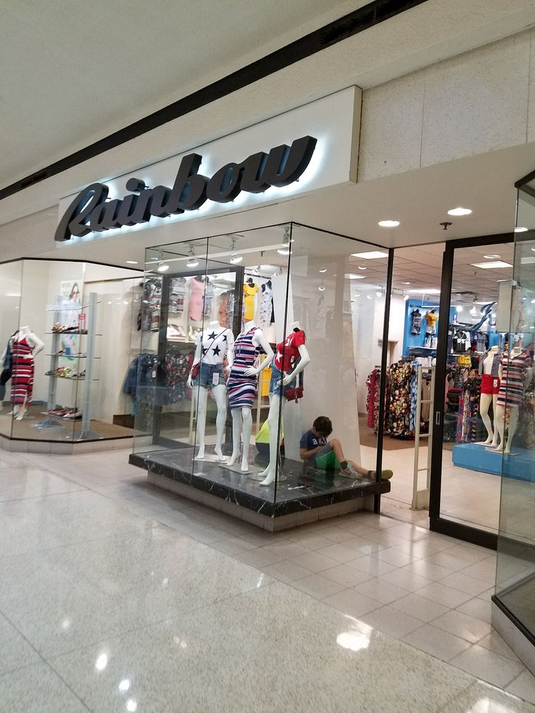 crocs store partridge creek