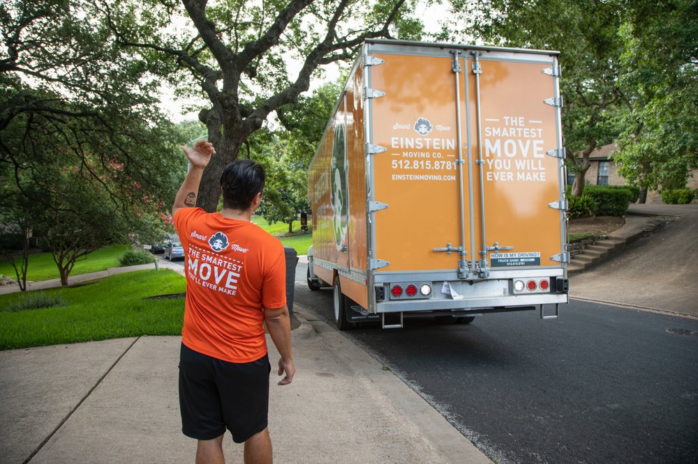 Einstein Moving Company - Leander