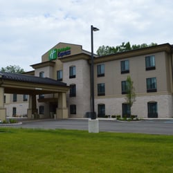 Holiday Inn Express Hastings 14 Photos Hotels 1099 W M 43 Hwy Photo Of Holiday Inn Express Hastings Mi United States