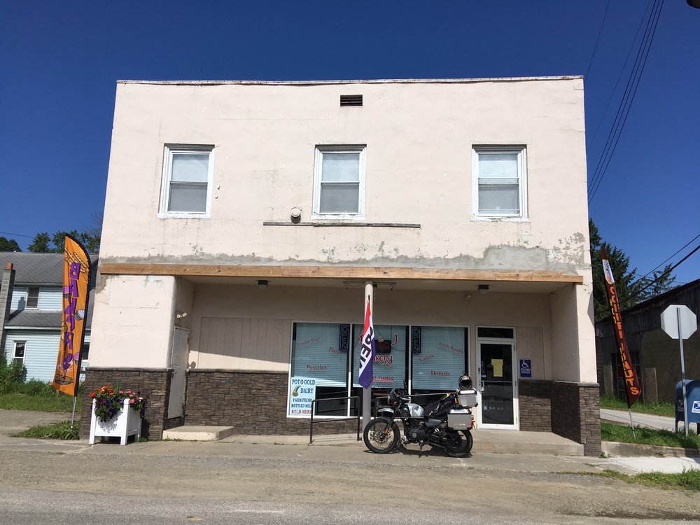 D & J Bakery