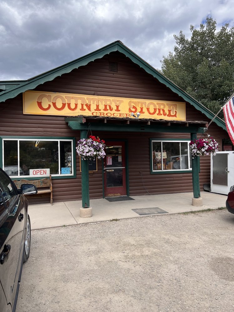 Country Store Grocery Logo