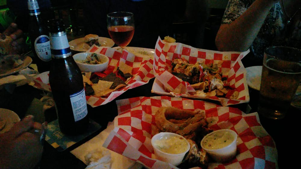 Hardknocks Sports Bar and Grill 48 Photos & 60 Reviews Sports Bars