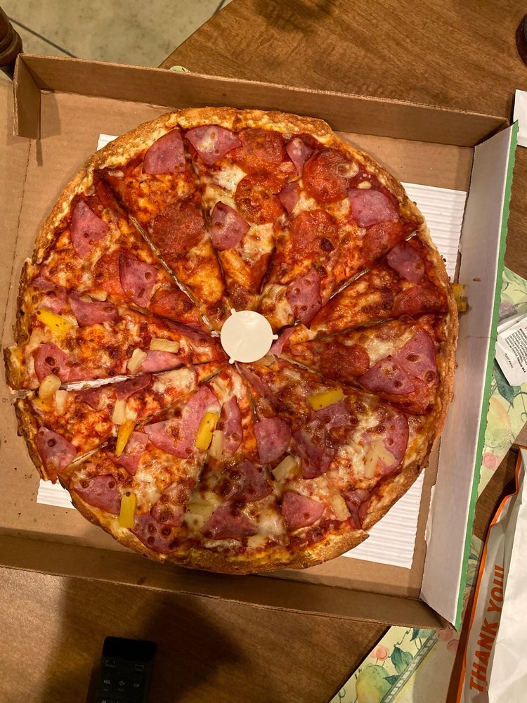 Chicago's Pizza With A Twist - Fresno