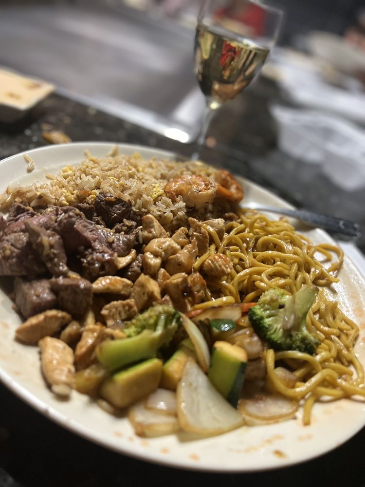 Tsuki House Japanese Steak House and Sushi Bar