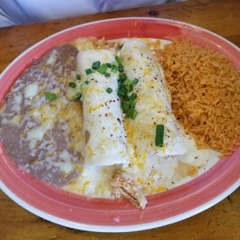 Los Tres Hermanos Restaurant Order Food Online 178 Photos 250 Photo Of Los Tres Hermanos Restaurant San Fernando Ca United States En