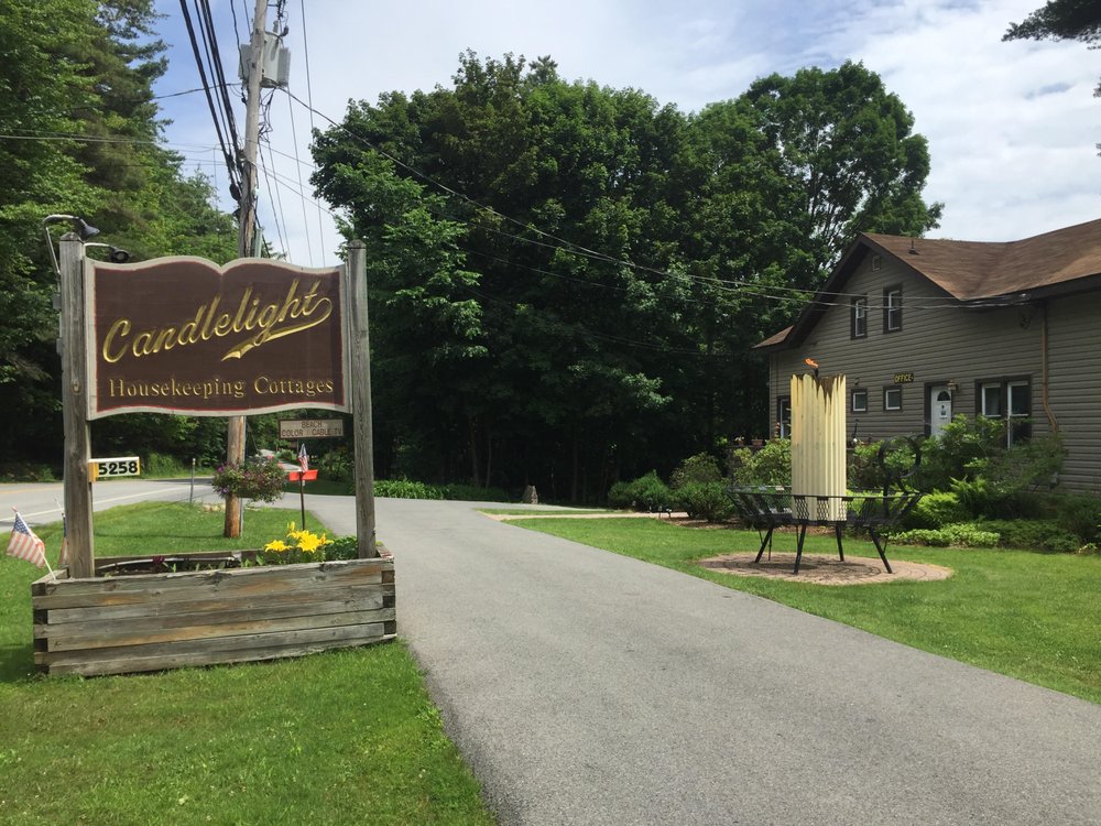 Candlelight Cottages 19 Photos Resorts 5258 Lakeshore Dr, Bolton