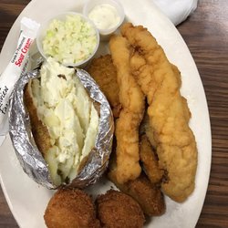 Rosehill Seafood Restaurant 29 Photos 36 Reviews Photo Of Rosehill Seafood Restaurant Columbus Ga United States Platter