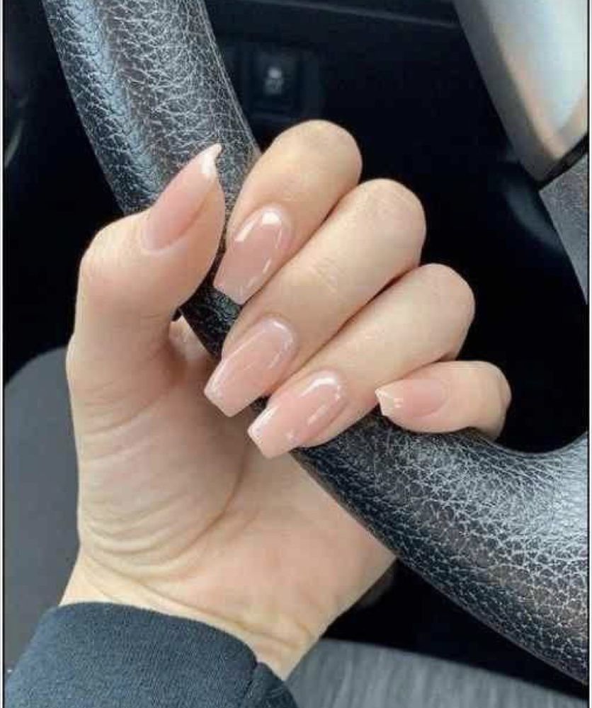 Divine Nails & Spa 