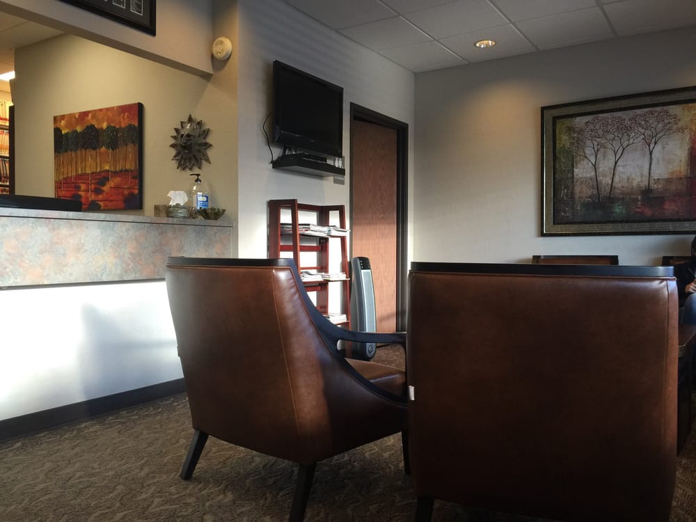 image of business Broadway Family Dentistry