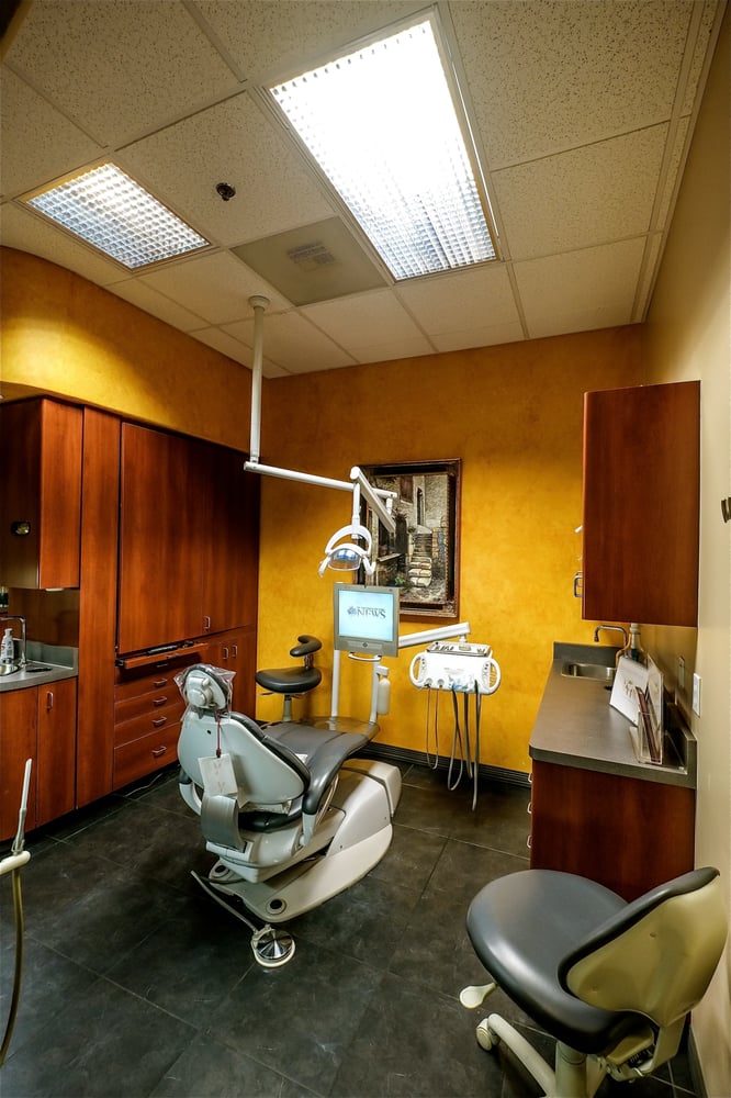 image of business Dentartistry