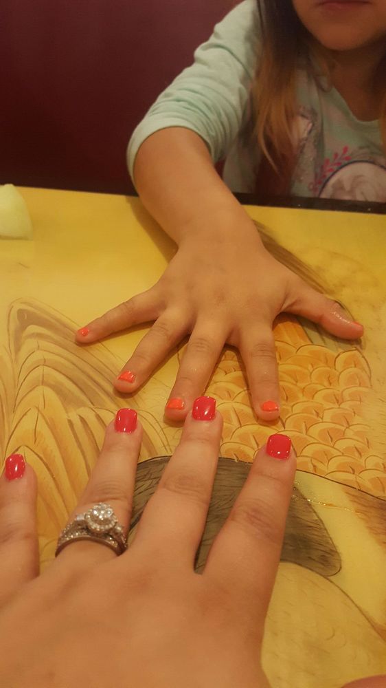 Golden Nail & Spa