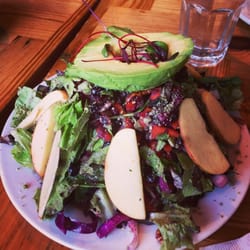 Füd Closed 188 Photos 268 Reviews Vegan 813 W 17th St Photo Of Füd Kansas City Mo United States Rainbow Salad