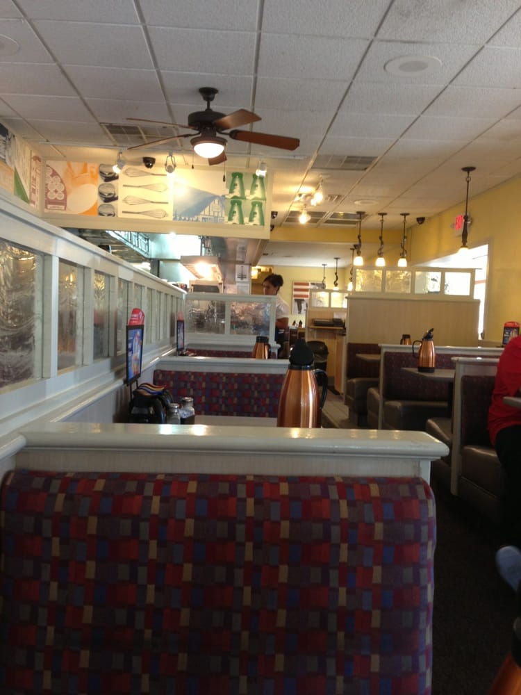 IHOP 11 Photos & 22 Reviews Breakfast & Brunch 1627 University