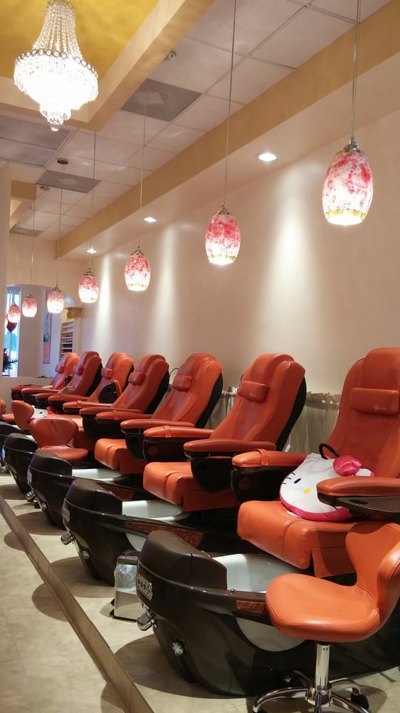 Royale Nail Spa 25 Photos & 19 Reviews Nail Salons 4206 S Medford