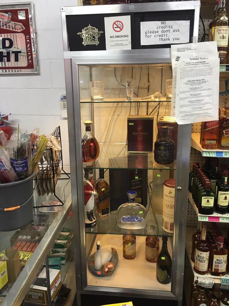 Bernie's Liquor & Delicatessen Bernie's Liquor & Delicatessen