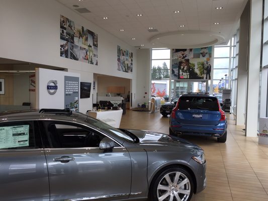 Herzog Meier Volvo 4180 Sw 141st Ave Beaverton Or Auto Dealers