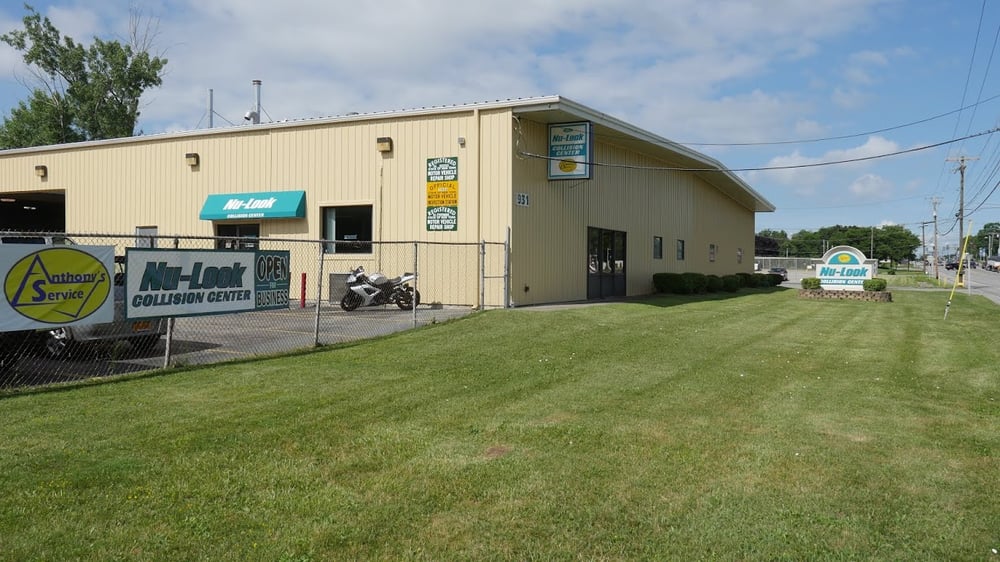 Nu-Look Collision Centers - Lyell Ave
