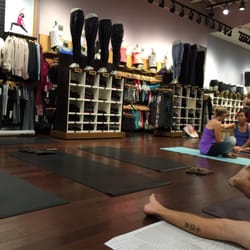 lululemon athletica 20 photos 28 reviews sports wear 1151