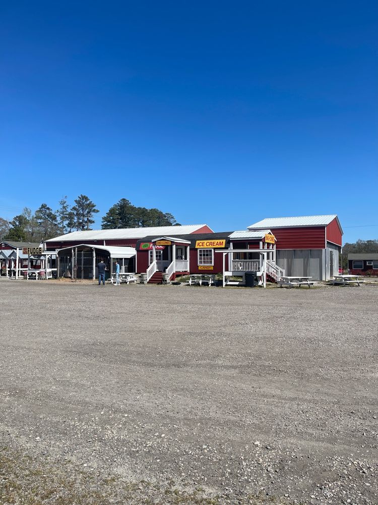 Powell's Roadside Market