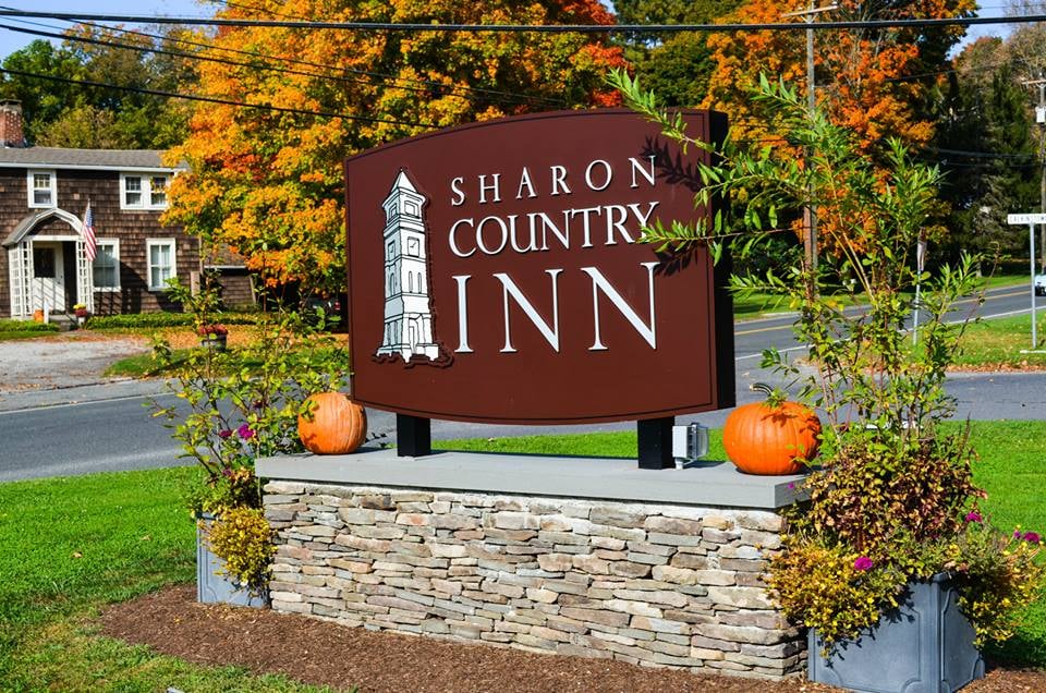 Sharon Country Inn 11 Photos & 19 Reviews Hotels 1 Calkinstown Rd