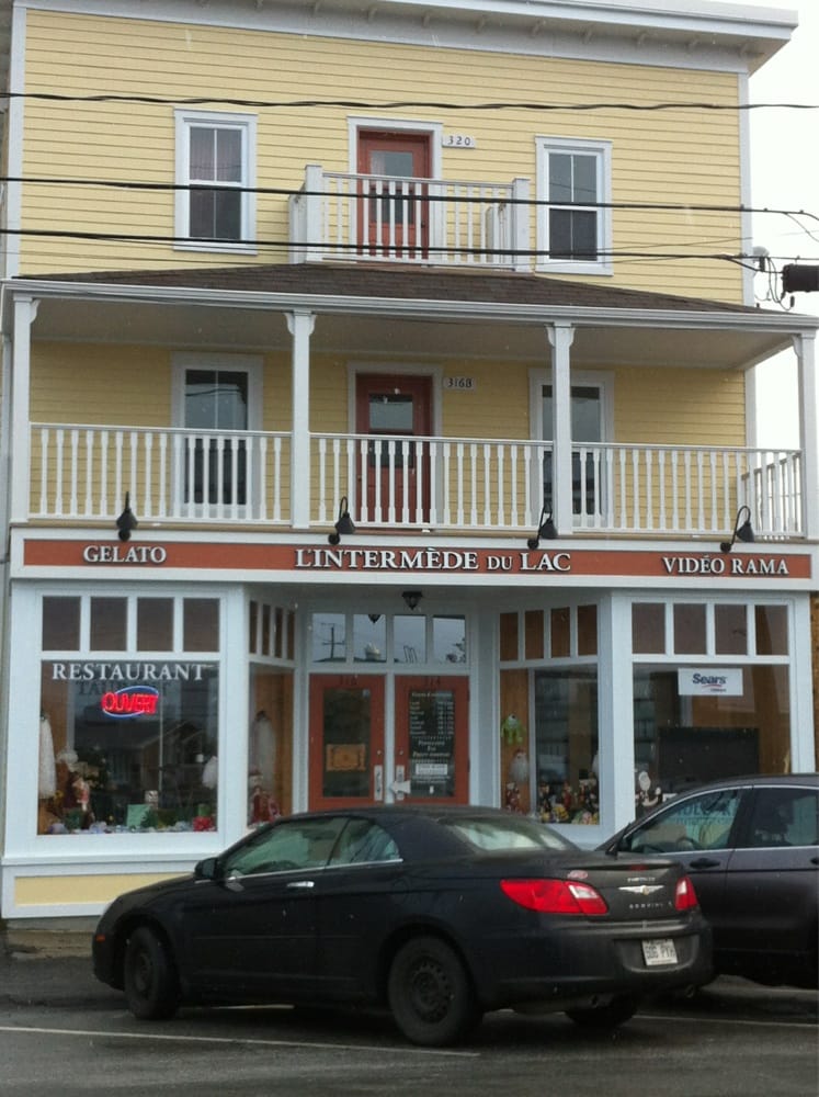 L’Intermède du Lac Breakfast & Brunch 316 Rue Laurier, Disraeli, QC