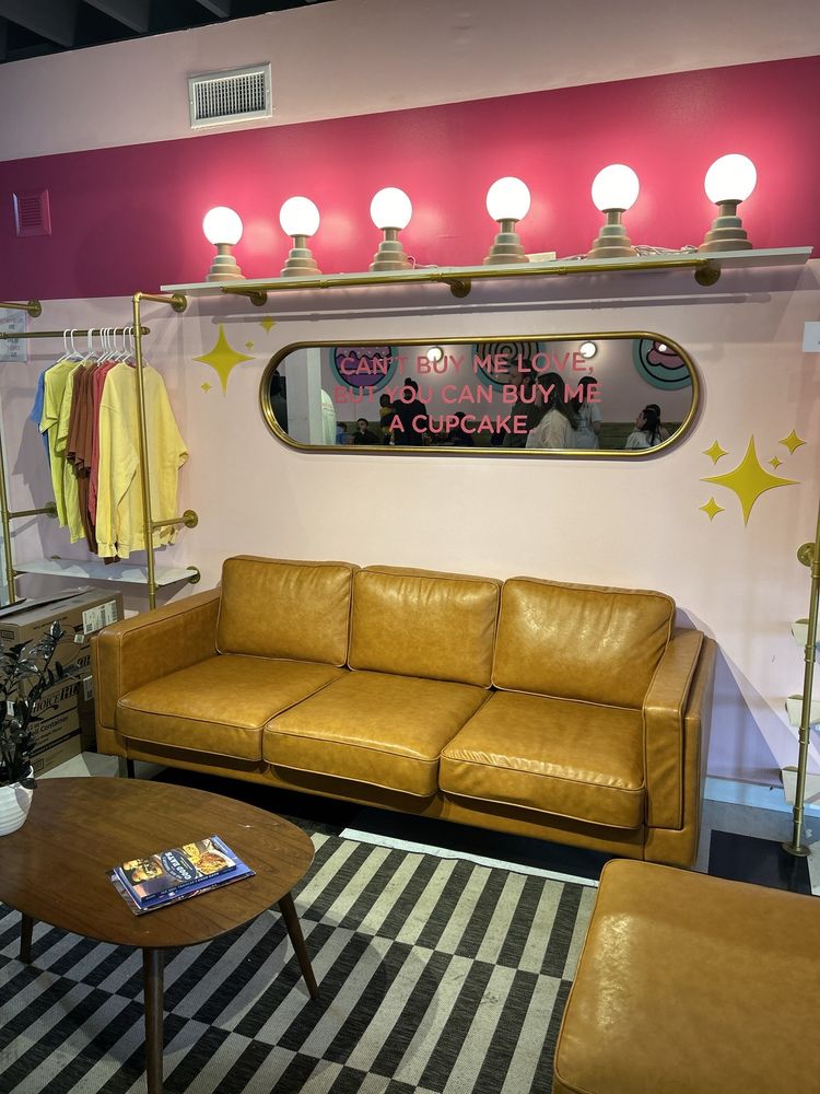 Treat Yo' Self Bakery