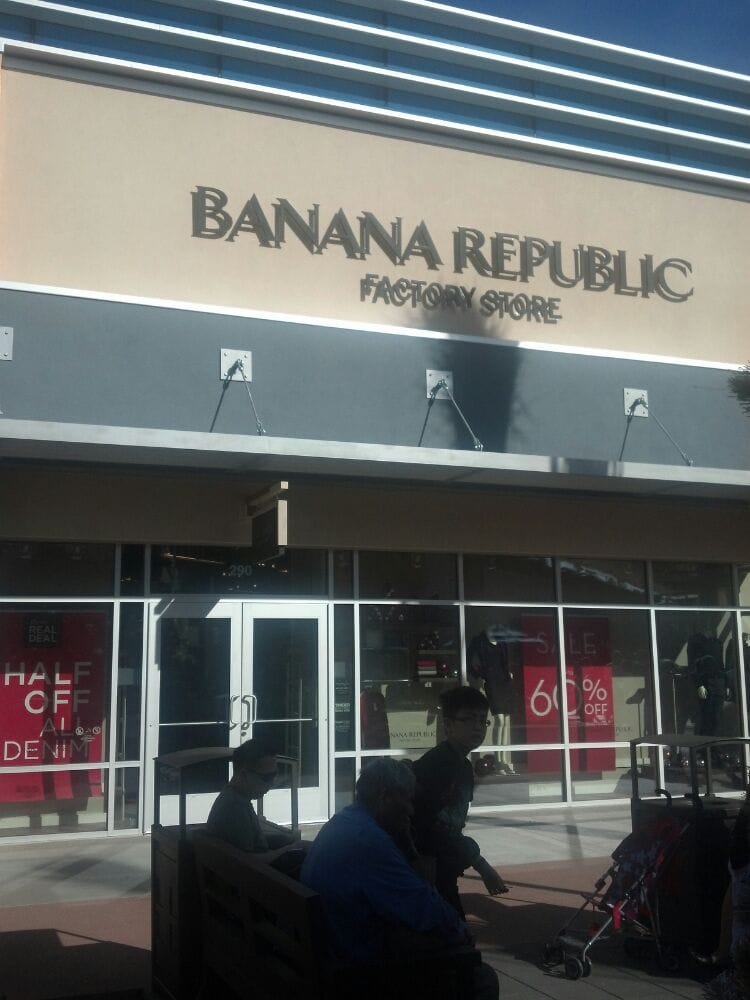 Banana Republic Outlets Department Stores 6800 N 95th Ave, Glendale